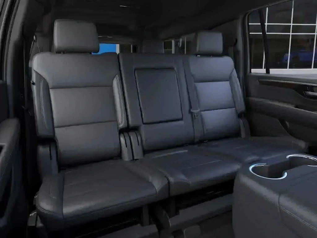 Thumbnail: 2026 Chevrolet Suburban - 9