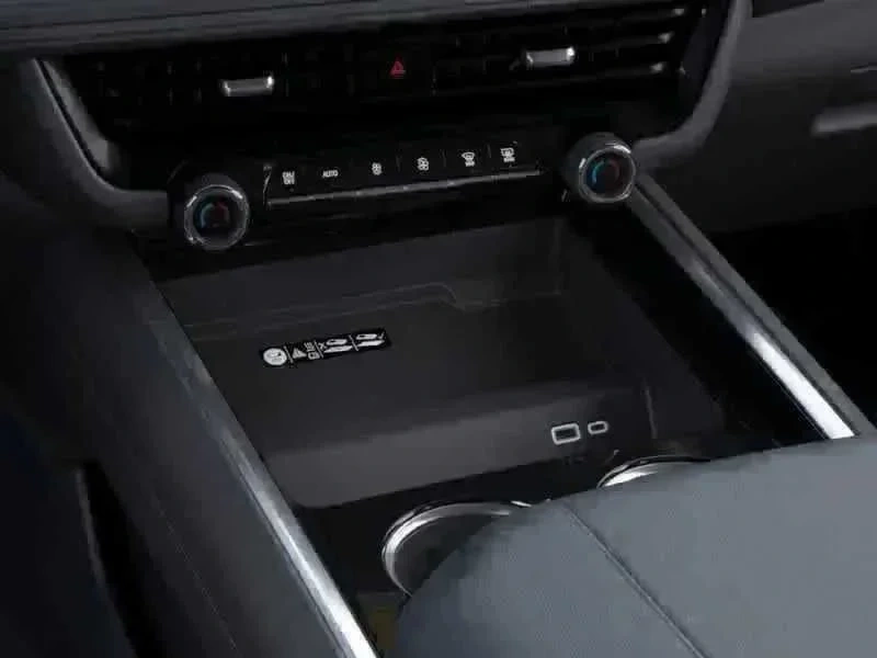 Thumbnail: 2026 Chevrolet Suburban - 15