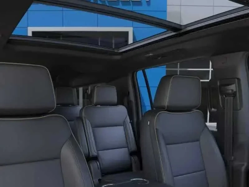 Thumbnail: 2026 Chevrolet Suburban - 24