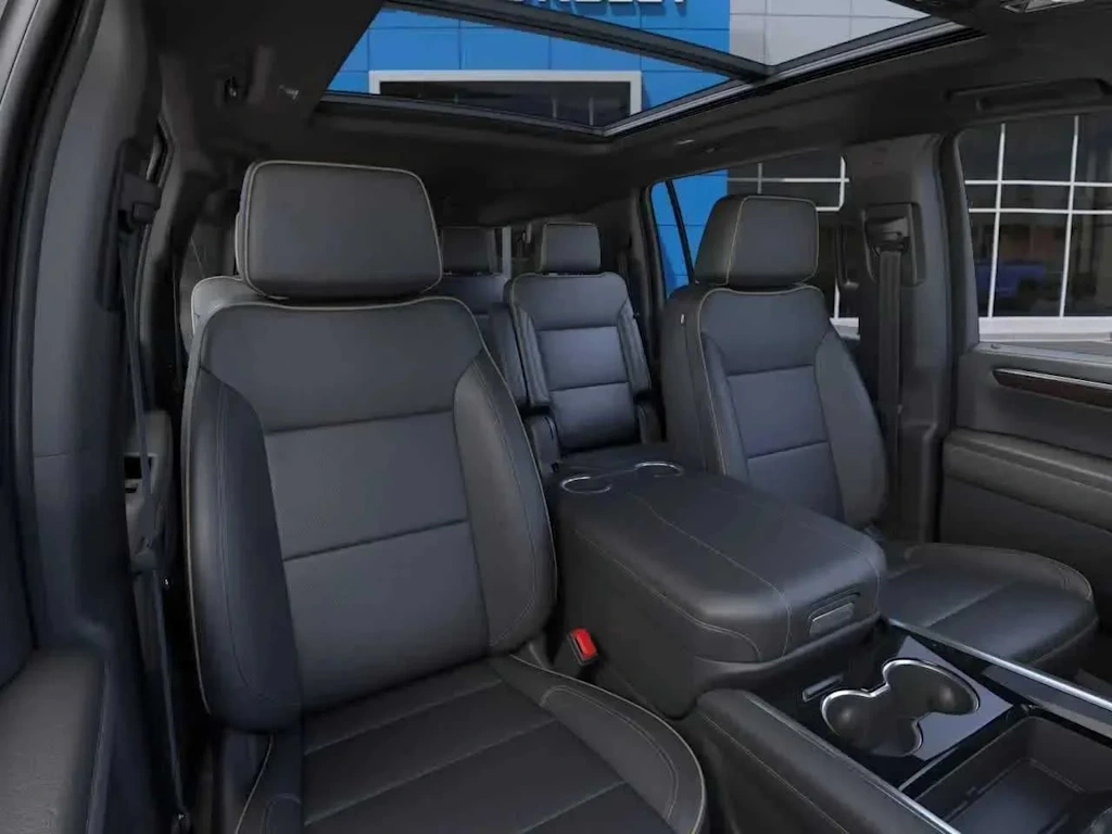Thumbnail: 2026 Chevrolet Suburban - 8