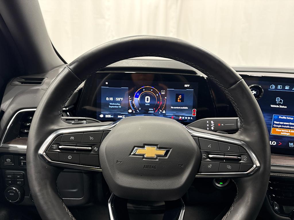Thumbnail: 2025 Chevrolet Suburban - 9