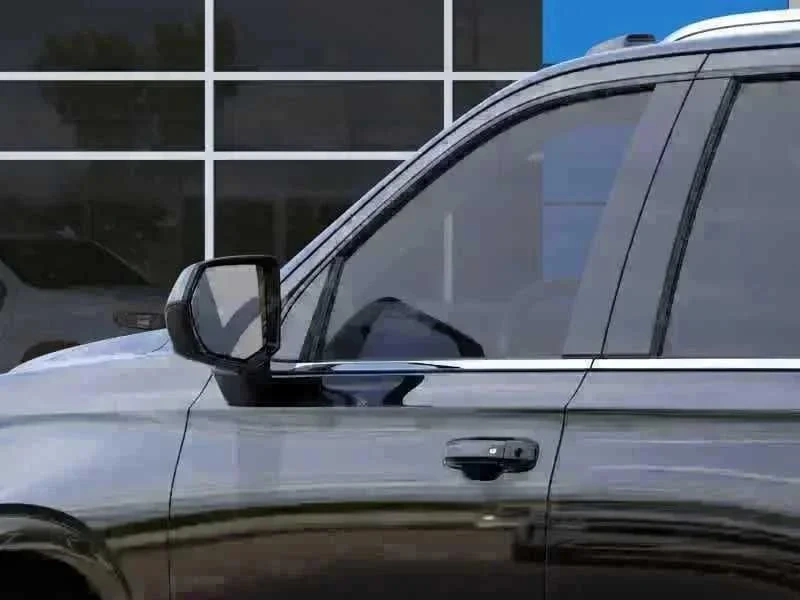 Thumbnail: 2026 Chevrolet Tahoe - 12