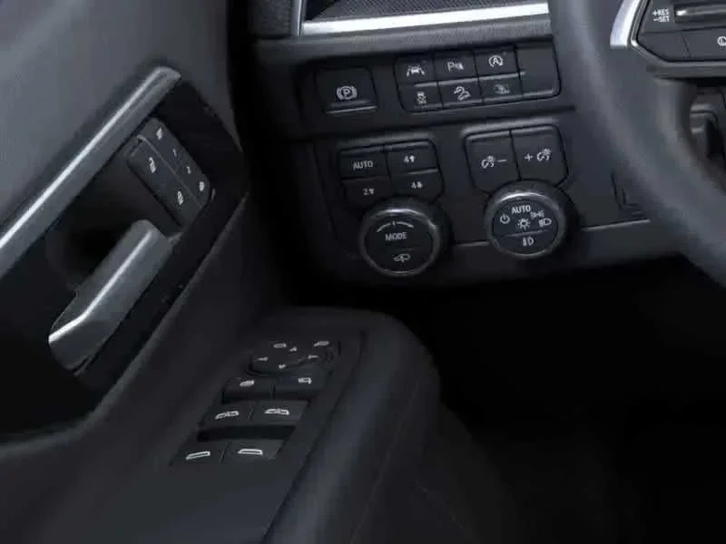 Thumbnail: 2026 Chevrolet Tahoe - 15