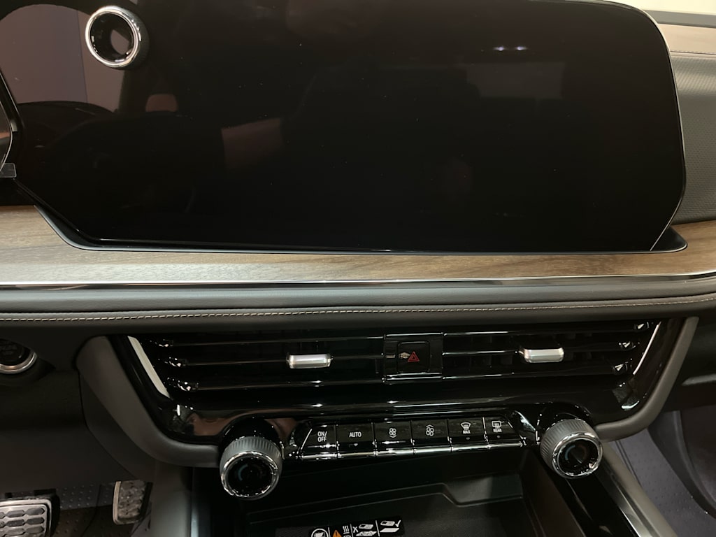 Thumbnail: 2025 Chevrolet Tahoe - 8