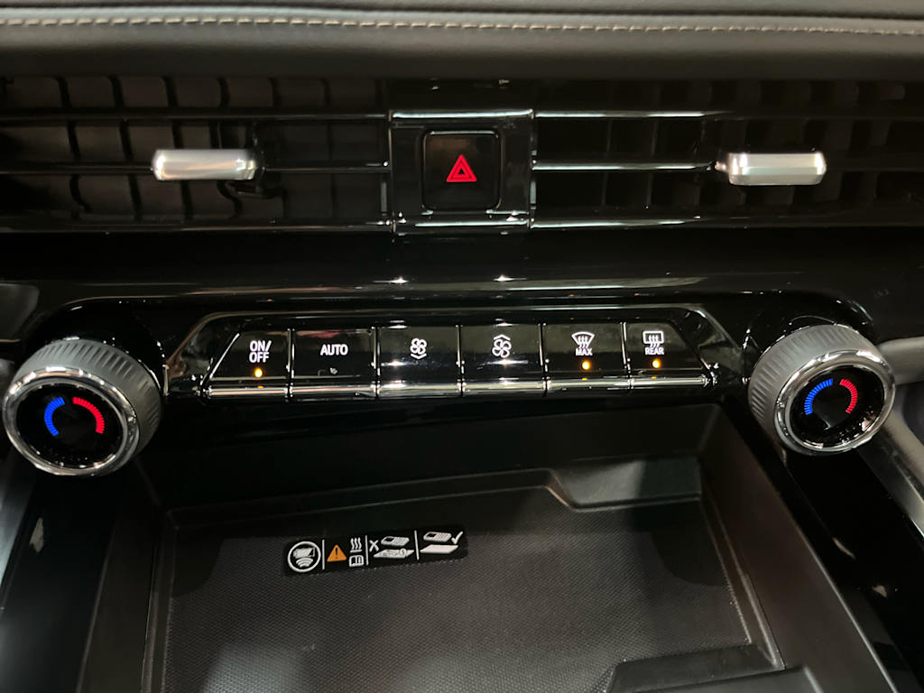 Thumbnail: 2025 Chevrolet Tahoe - 27