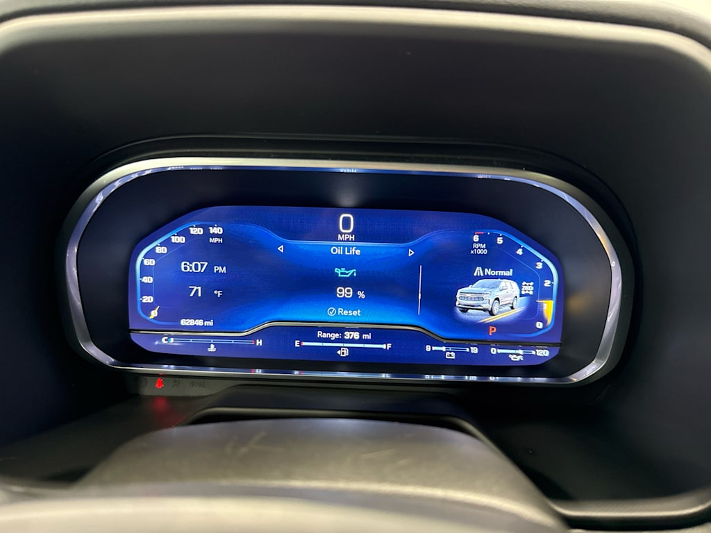 2023 Chevrolet Suburban LT - Photo 25