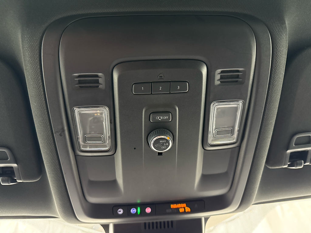2023 Chevrolet Suburban LT - Photo 27