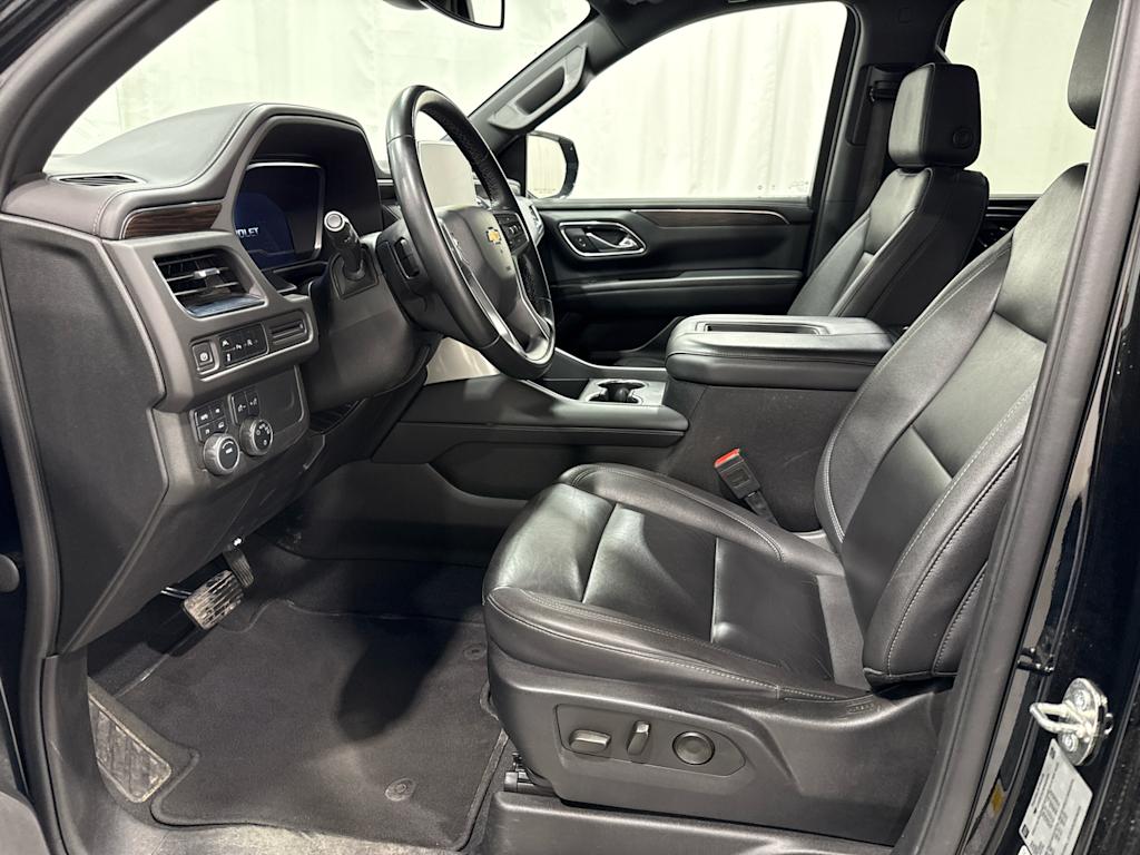 Thumbnail: 2023 Chevrolet Suburban - 9