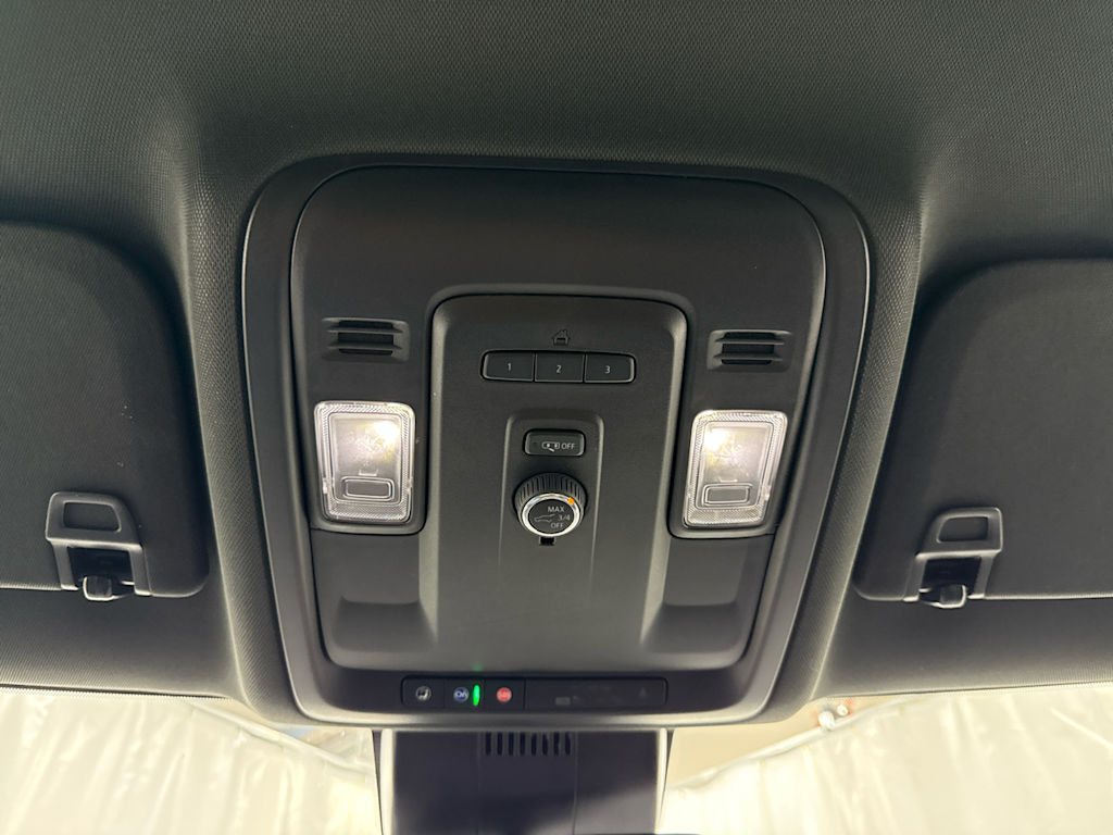 Thumbnail: 2023 Chevrolet Suburban - 25