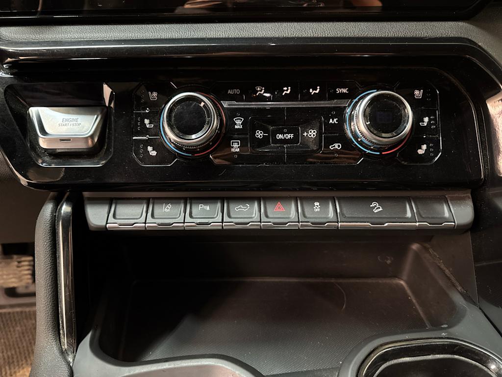 Thumbnail: 2024 GMC Sierra 2500 - 21