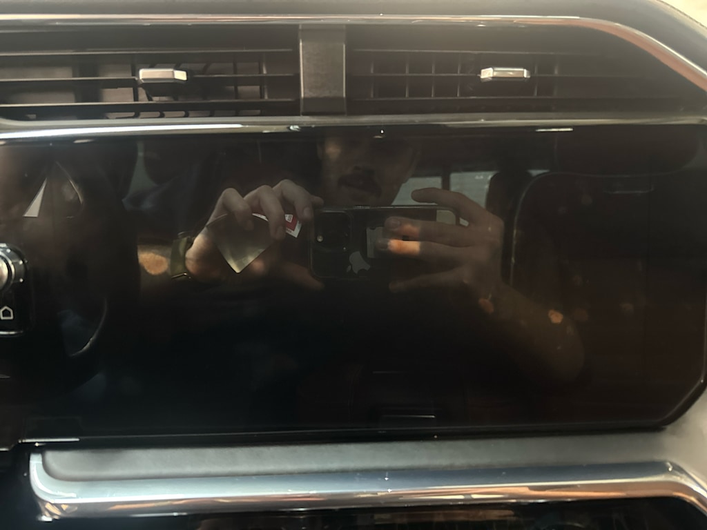 Thumbnail: 2025 GMC Sierra 2500 - 21