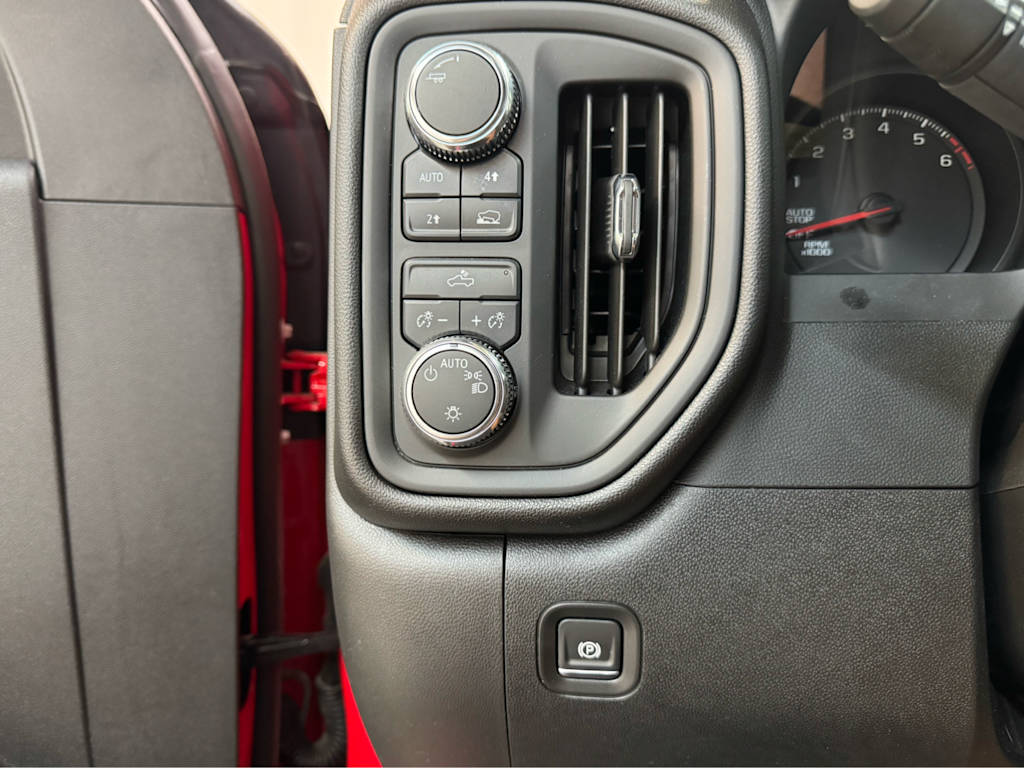 Thumbnail: 2024 GMC Sierra 1500 - 17