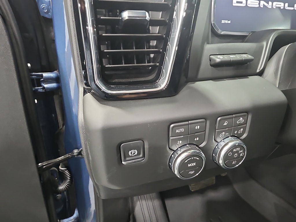 Thumbnail: 2026 GMC Sierra 1500 - 18