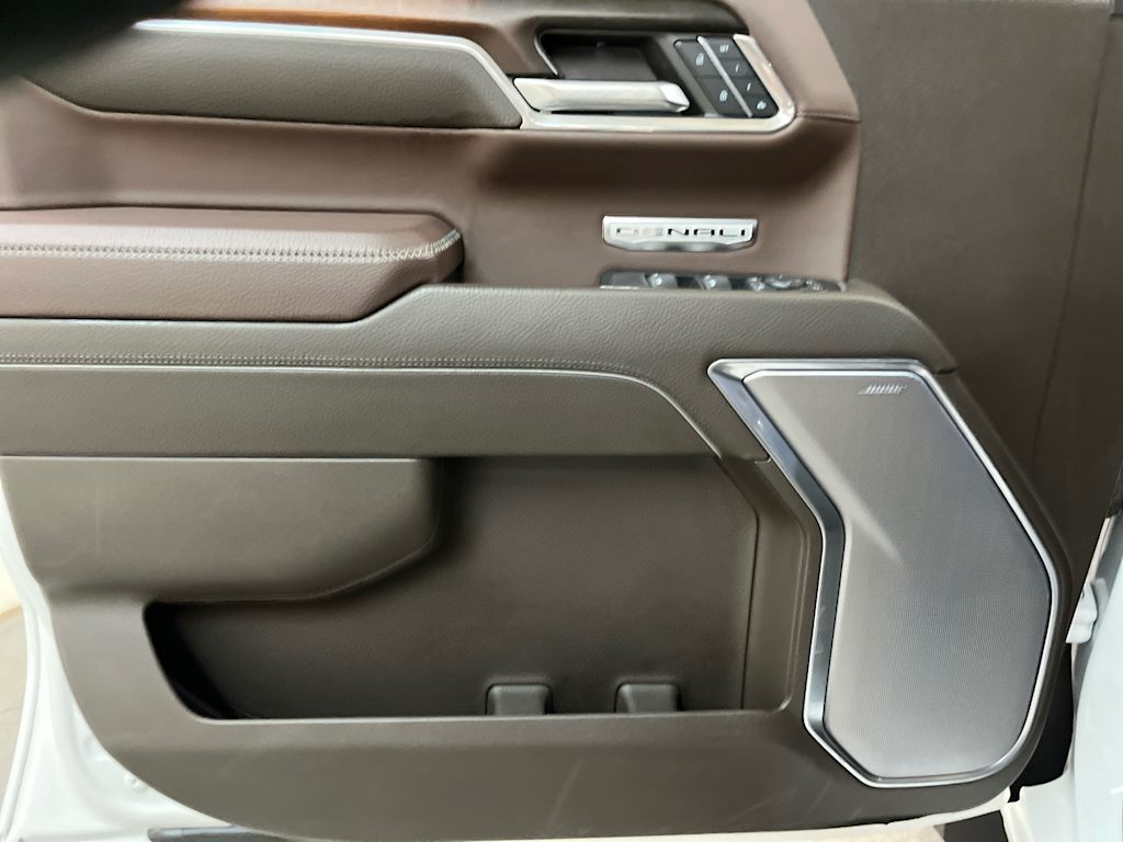 Thumbnail: 2024 GMC Sierra 1500 - 18