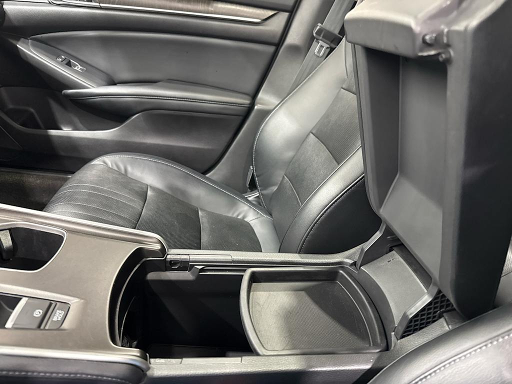 Thumbnail: 2018 Honda Accord - 10