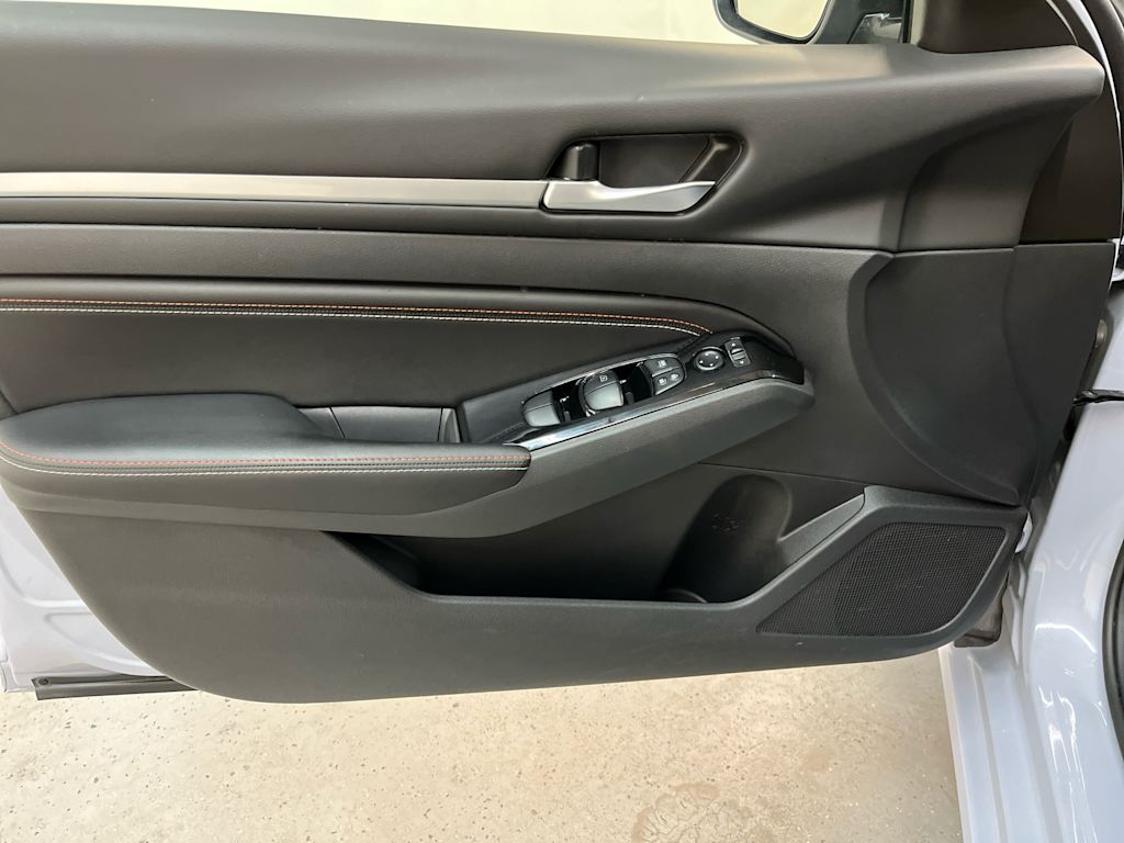 Thumbnail: 2023 Nissan Altima - 18