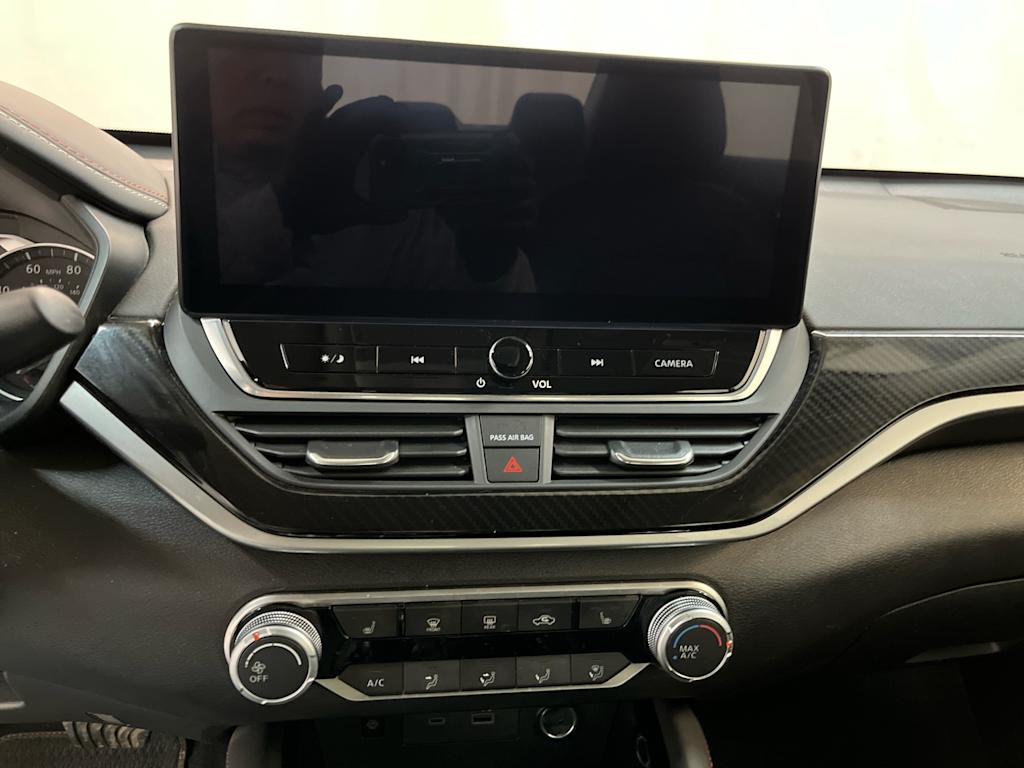 Thumbnail: 2023 Nissan Altima - 9