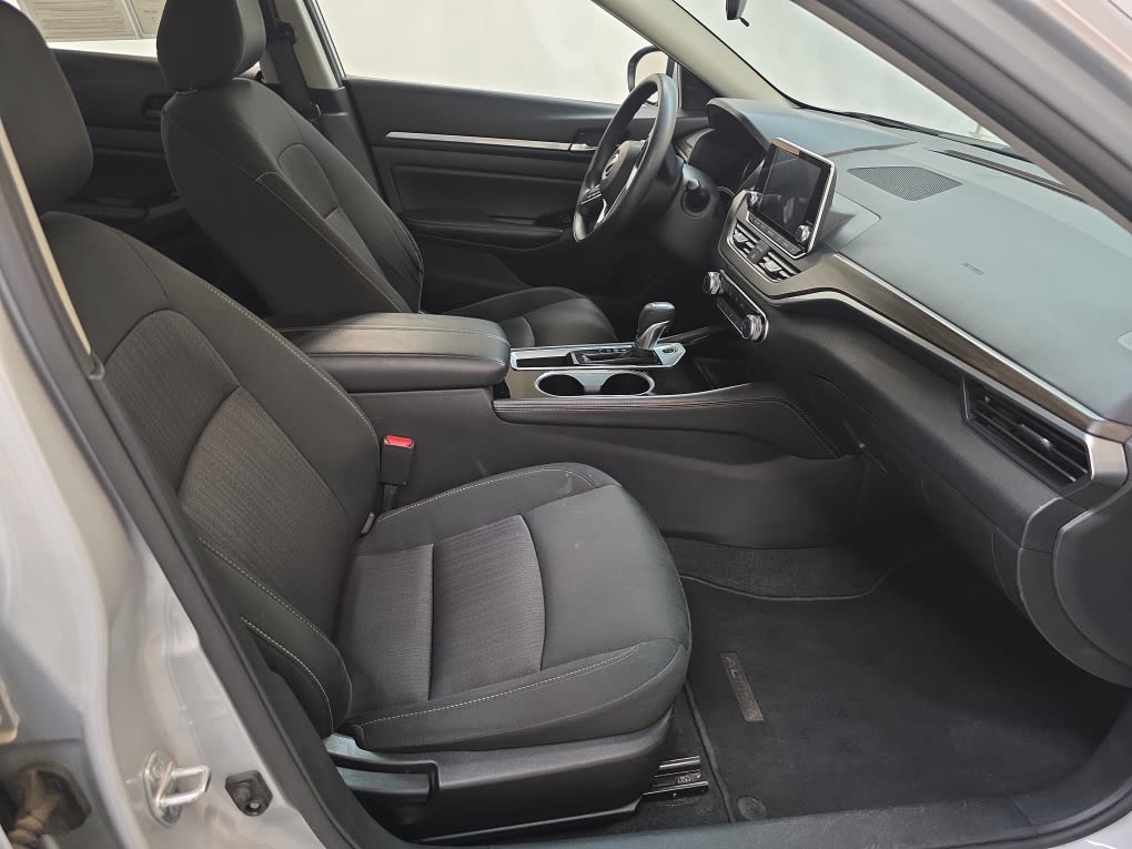 Thumbnail: 2023 Nissan Altima - 8