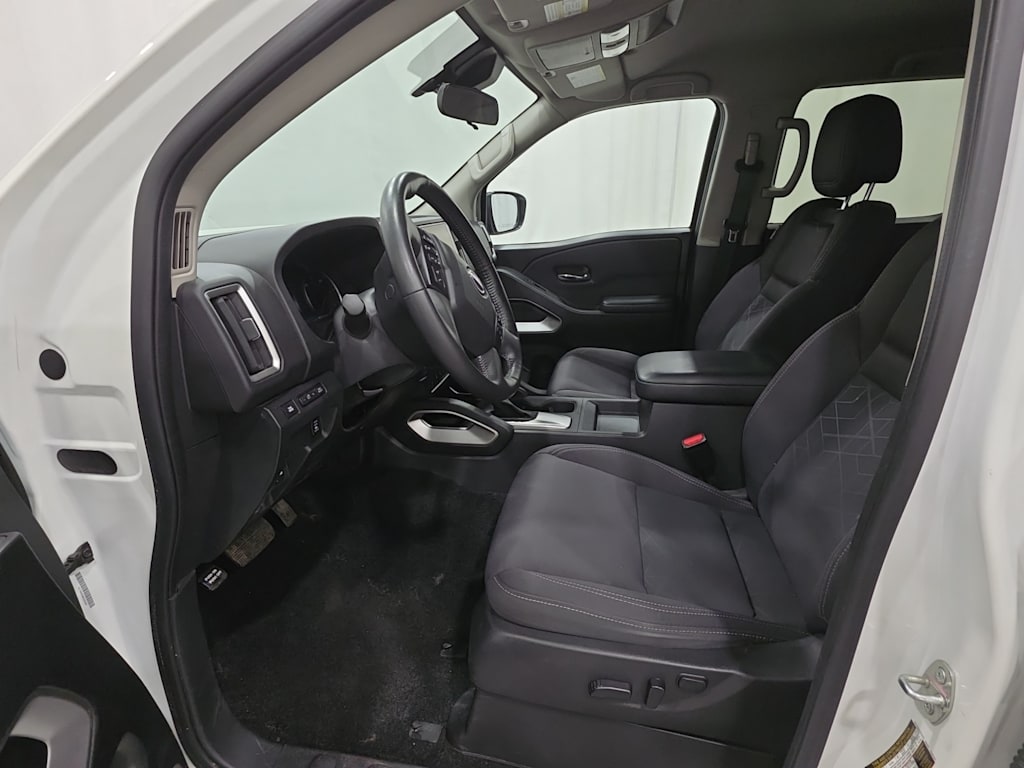 2025 Nissan Frontier SV - Photo 8