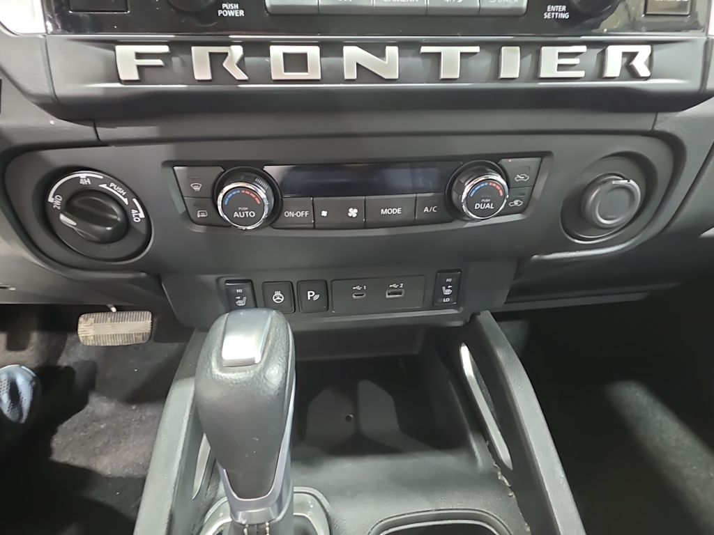 2025 Nissan Frontier SV - Photo 24