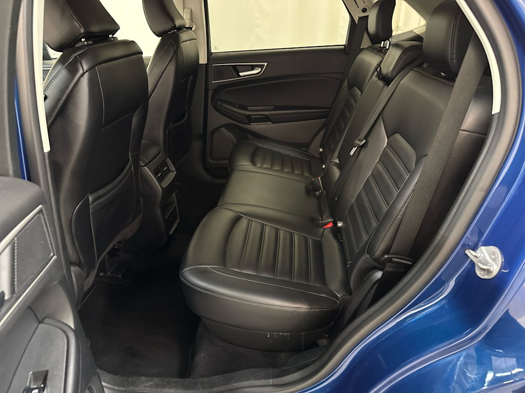 Thumbnail: 2023 Ford Edge - 9