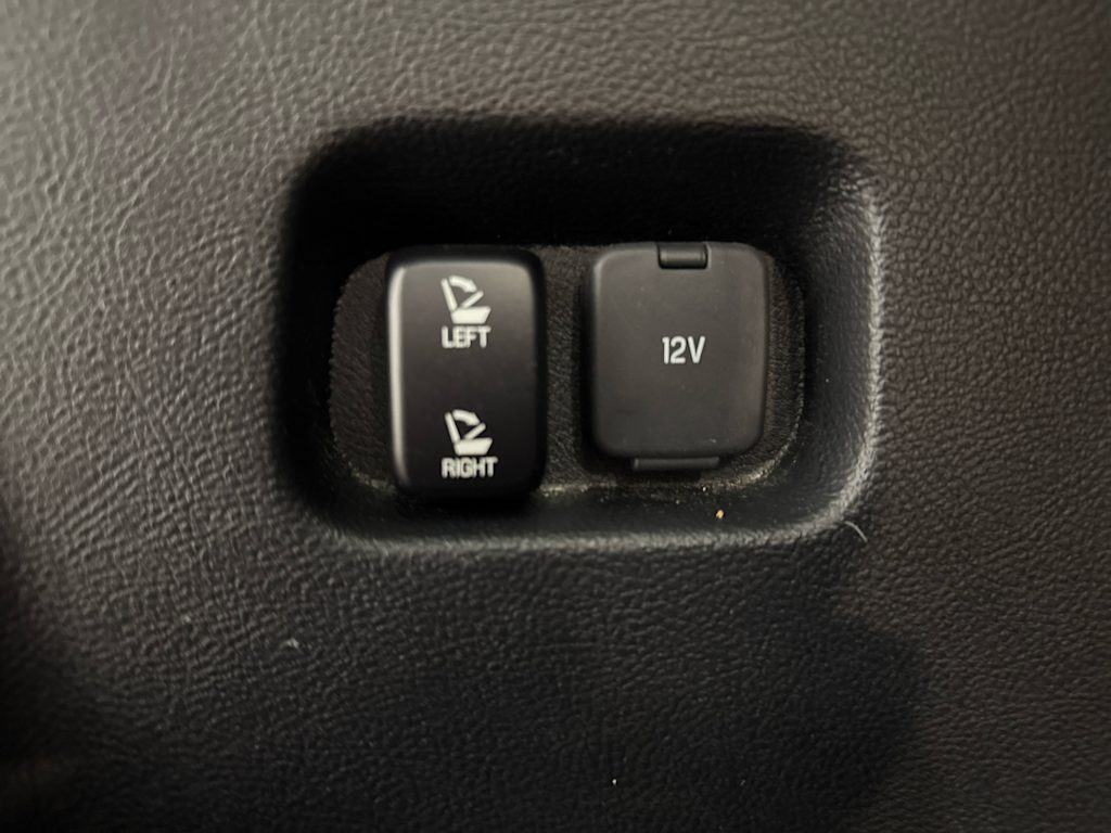 Thumbnail: 2023 Ford Edge - 16