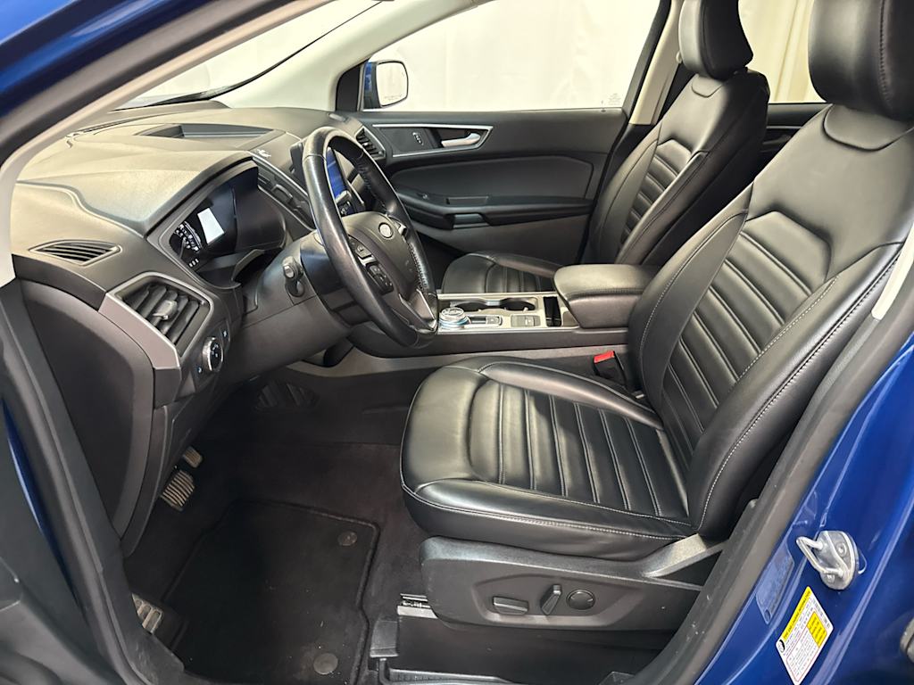 Thumbnail: 2023 Ford Edge - 8