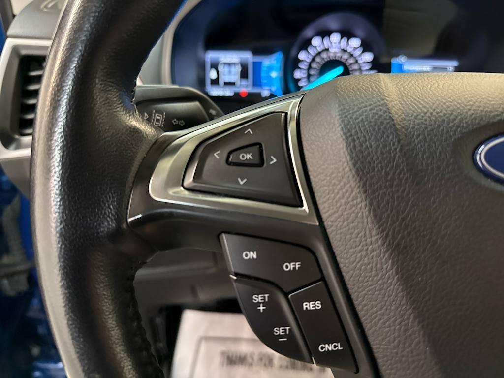 Thumbnail: 2023 Ford Edge - 17