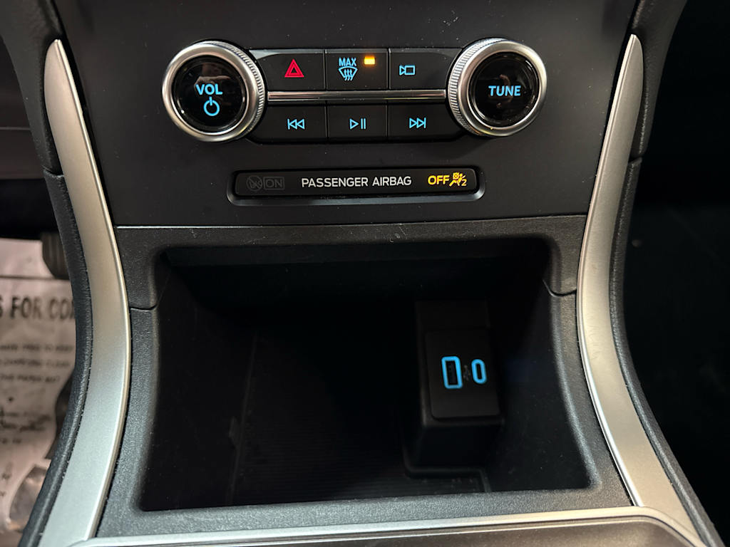 Thumbnail: 2023 Ford Edge - 19