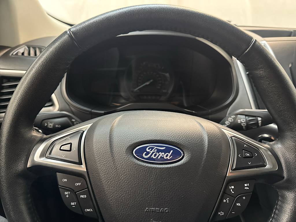 Thumbnail: 2023 Ford Edge - 18