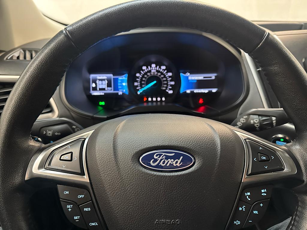 Thumbnail: 2023 Ford Edge - 23