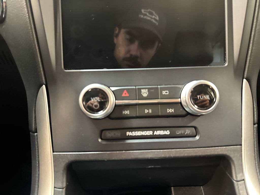 Thumbnail: 2023 Ford Edge - 21