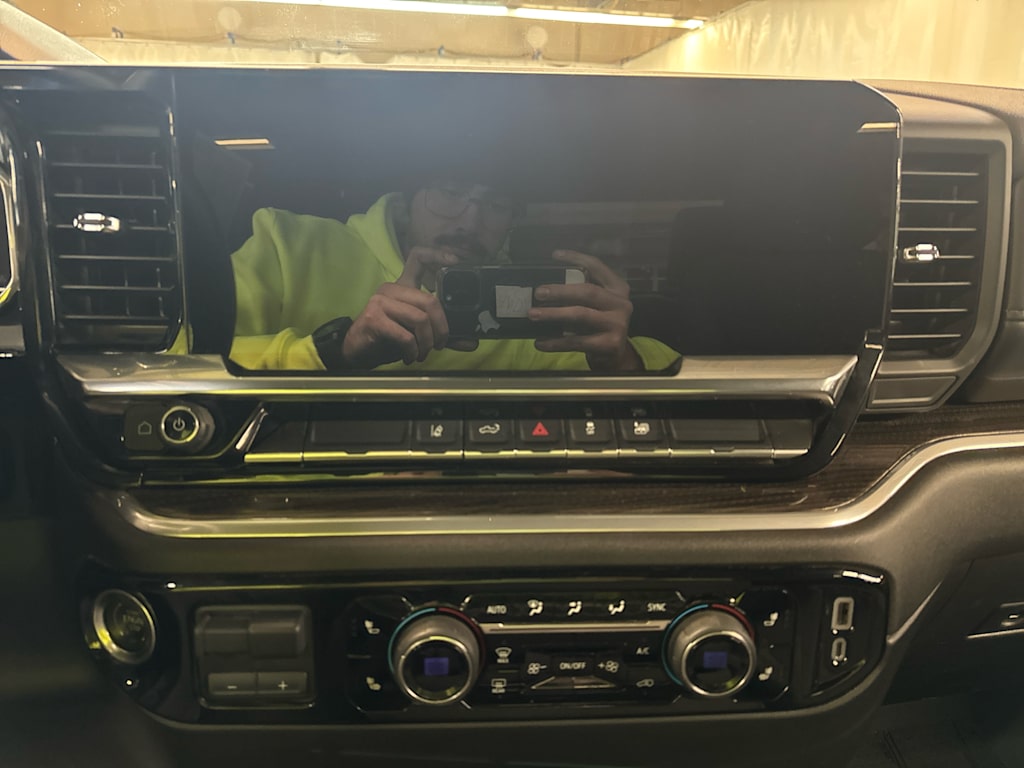 Thumbnail: 2025 Chevrolet Silverado 2500 - 10