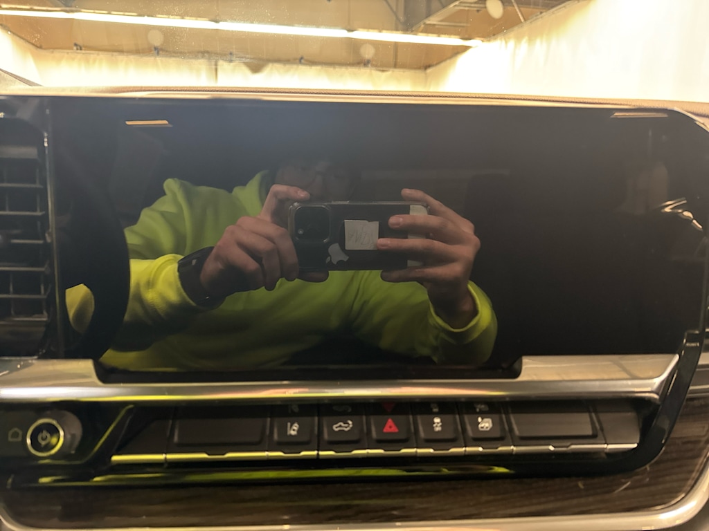 Thumbnail: 2025 Chevrolet Silverado 2500 - 21