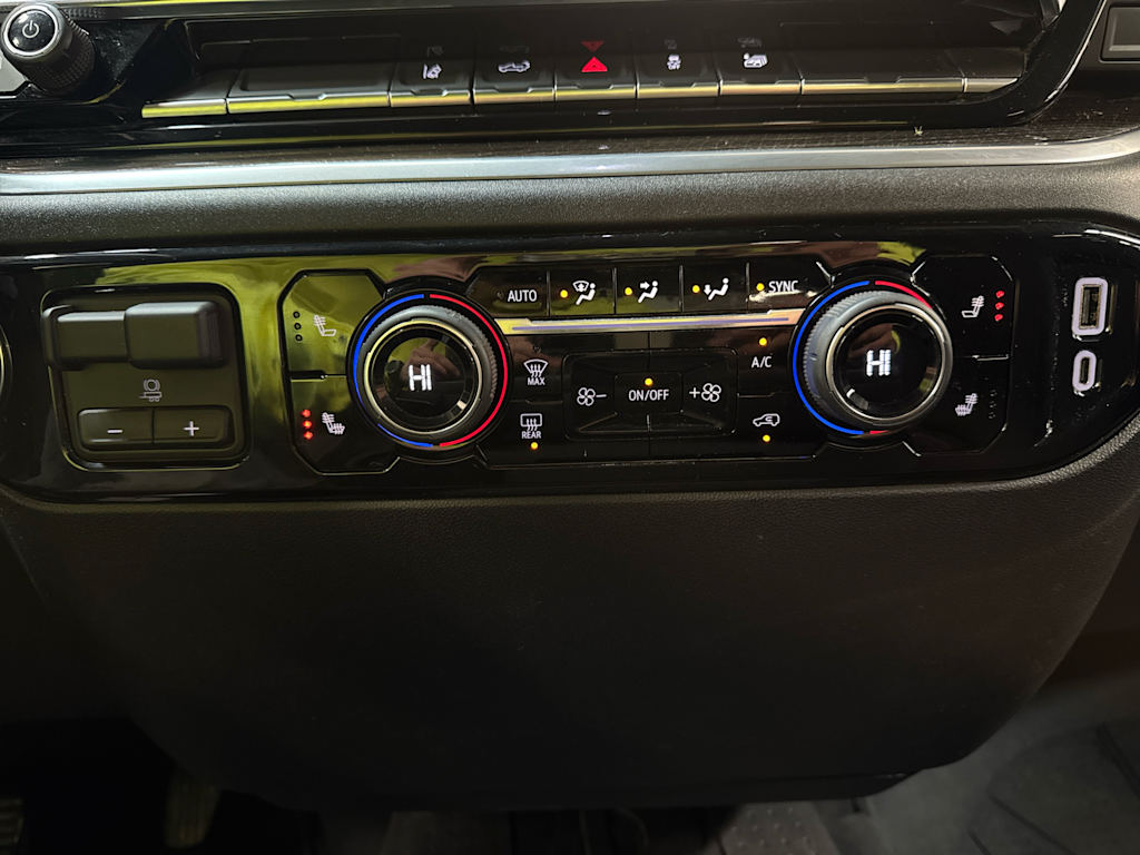 Thumbnail: 2025 Chevrolet Silverado 2500 - 26