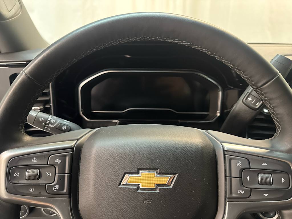 Thumbnail: 2025 Chevrolet Silverado 2500 - 19