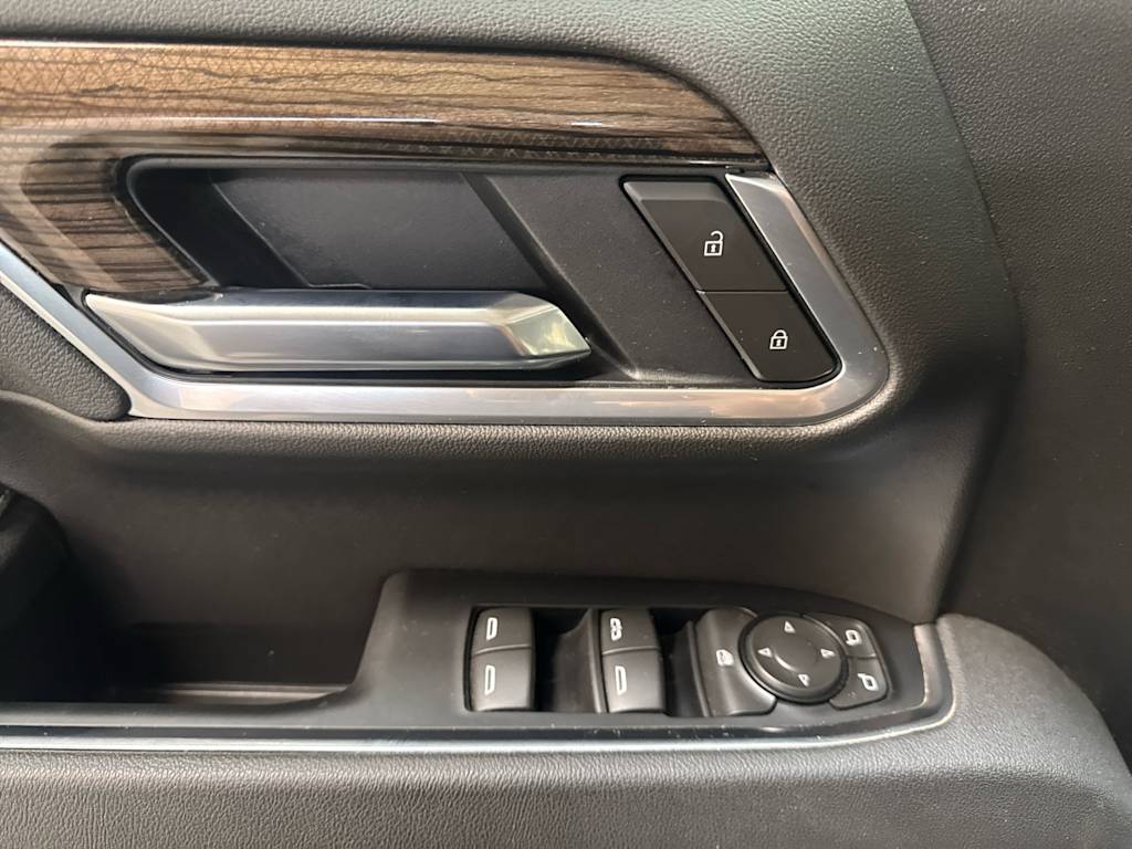 Thumbnail: 2025 Chevrolet Silverado 2500 - 17