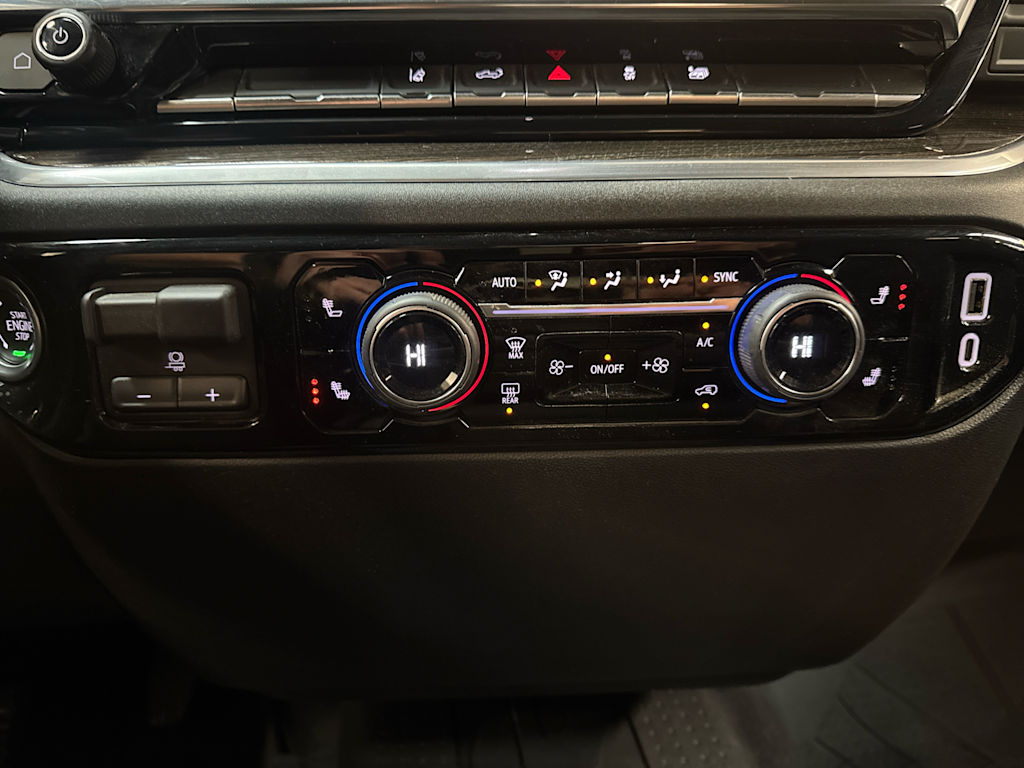 Thumbnail: 2025 Chevrolet Silverado 2500 - 26