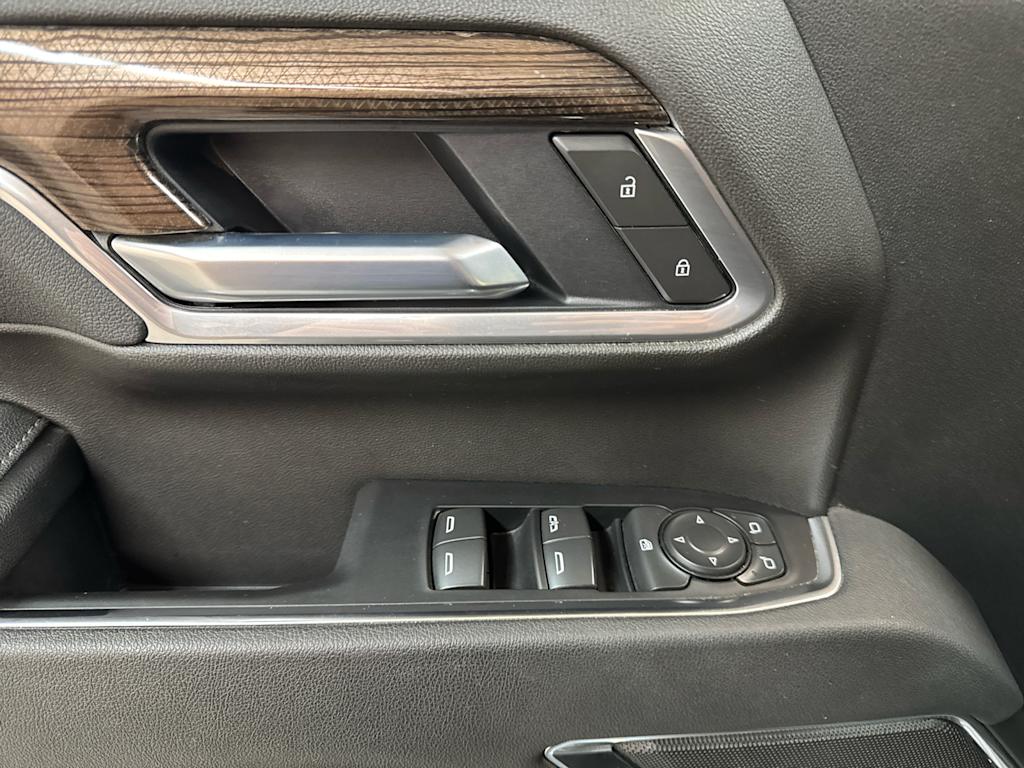 Thumbnail: 2025 Chevrolet Silverado 2500 - 17