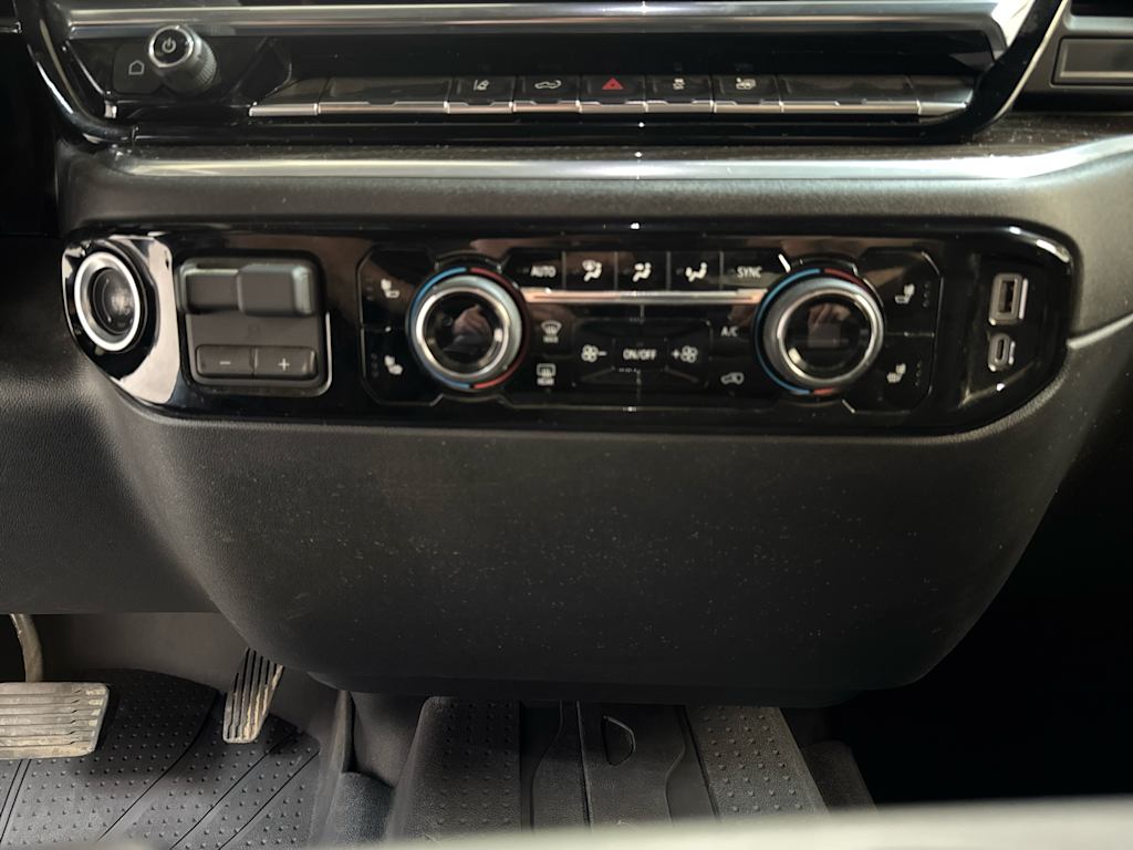 Thumbnail: 2025 Chevrolet Silverado 2500 - 22