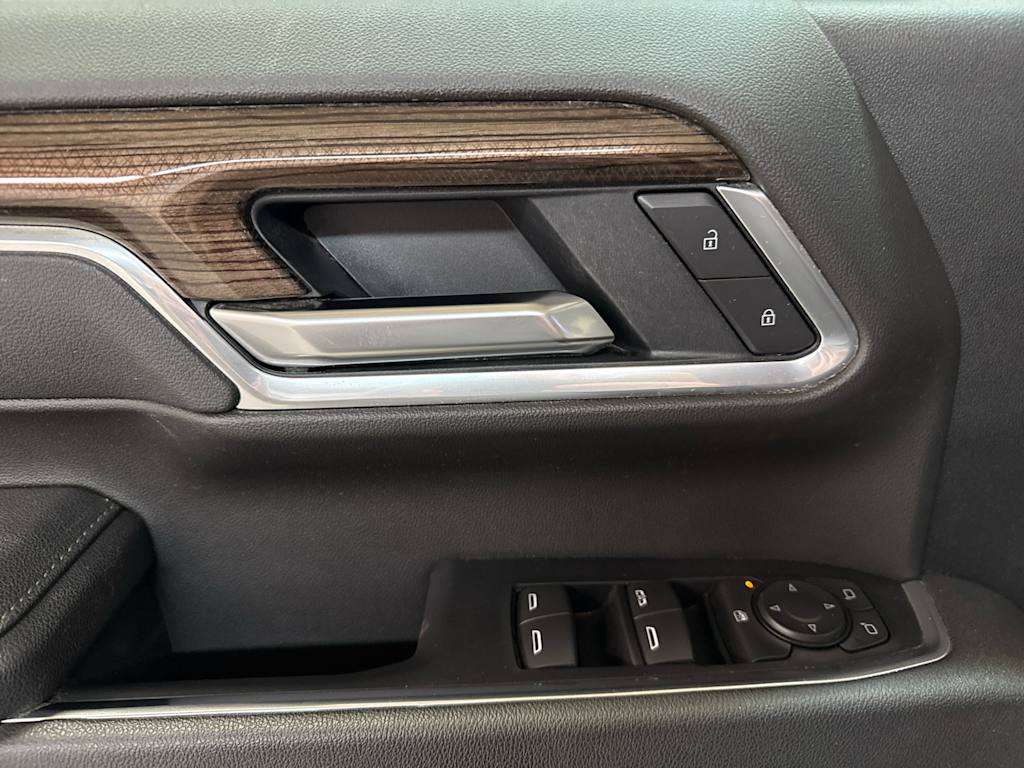 Thumbnail: 2025 Chevrolet Silverado 2500 - 17