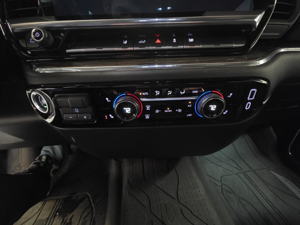 Thumbnail: 2024 Chevrolet Silverado 2500 - 25