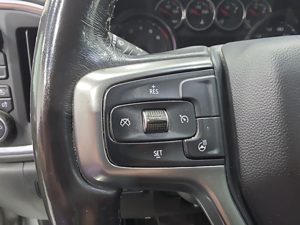 Thumbnail: 2022 Chevrolet Silverado 3500 - 21