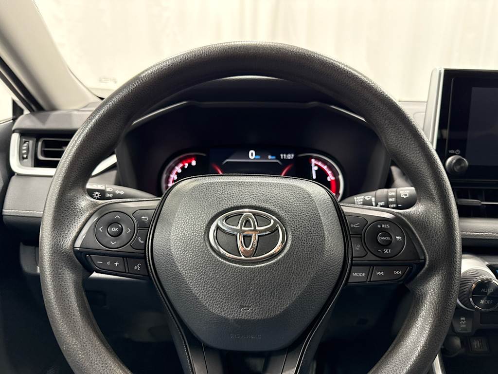 Thumbnail: 2023 Toyota RAV4 - 8