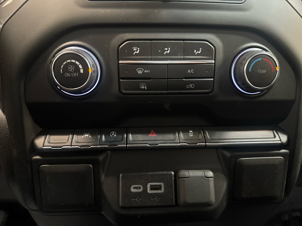 Thumbnail: 2025 Chevrolet Silverado 1500 - 19