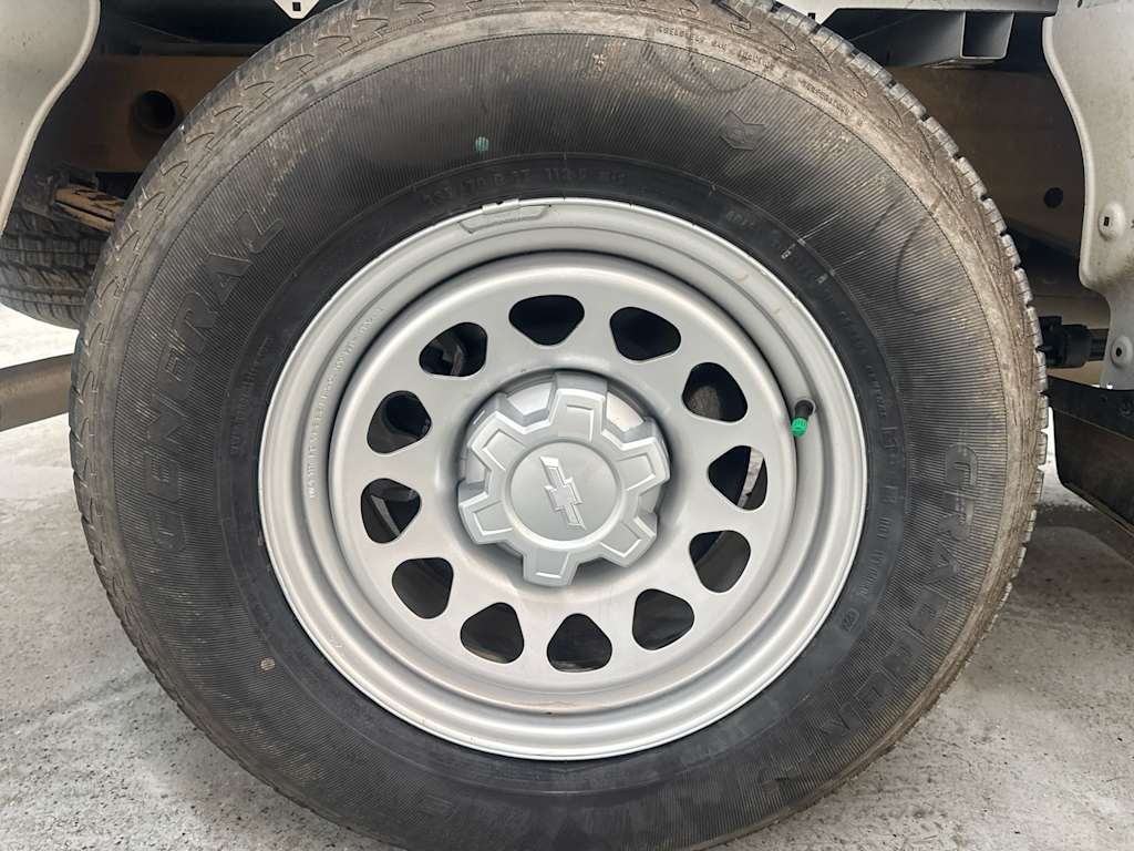 Thumbnail: 2025 Chevrolet Silverado 1500 - 6