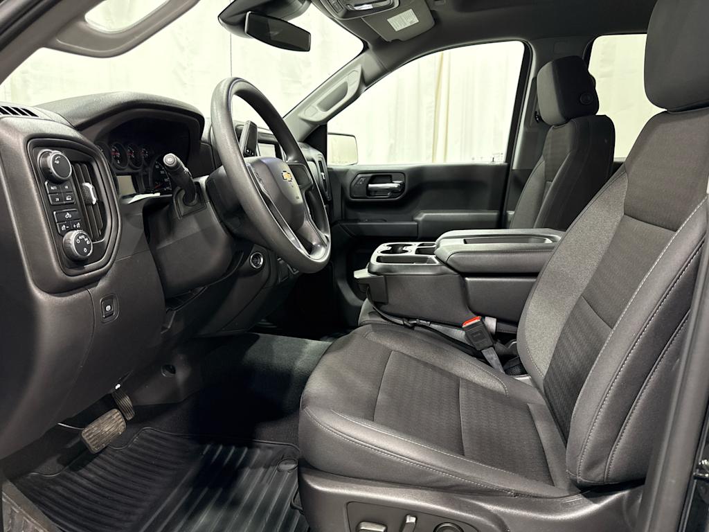 Thumbnail: 2025 Chevrolet Silverado 1500 - 9
