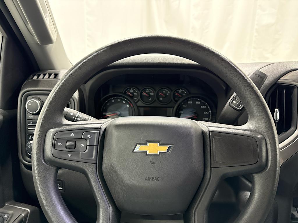 Thumbnail: 2025 Chevrolet Silverado 1500 - 2