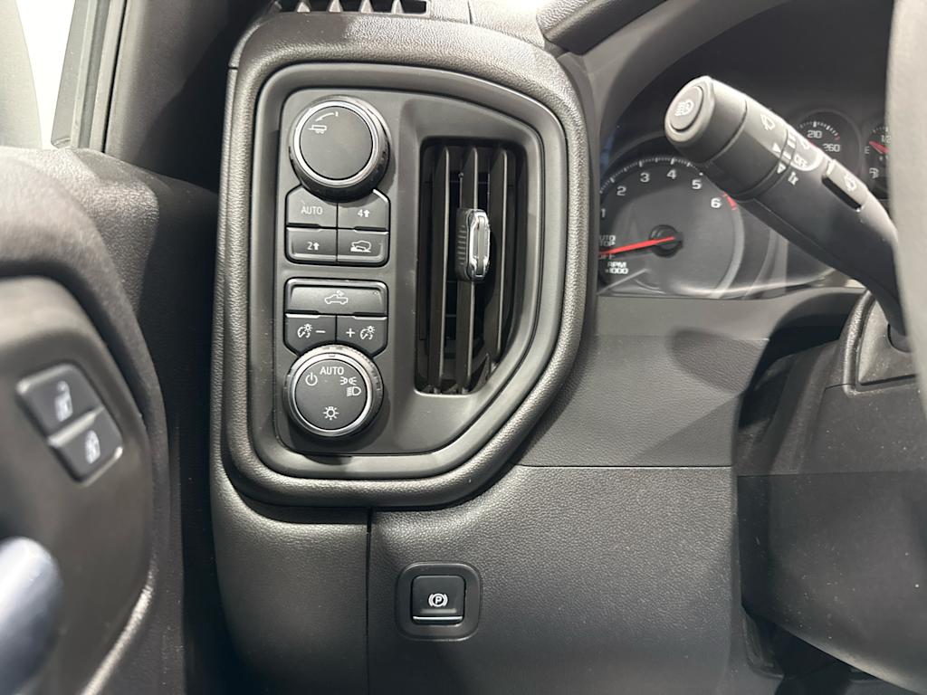 Thumbnail: 2025 Chevrolet Silverado 1500 - 22