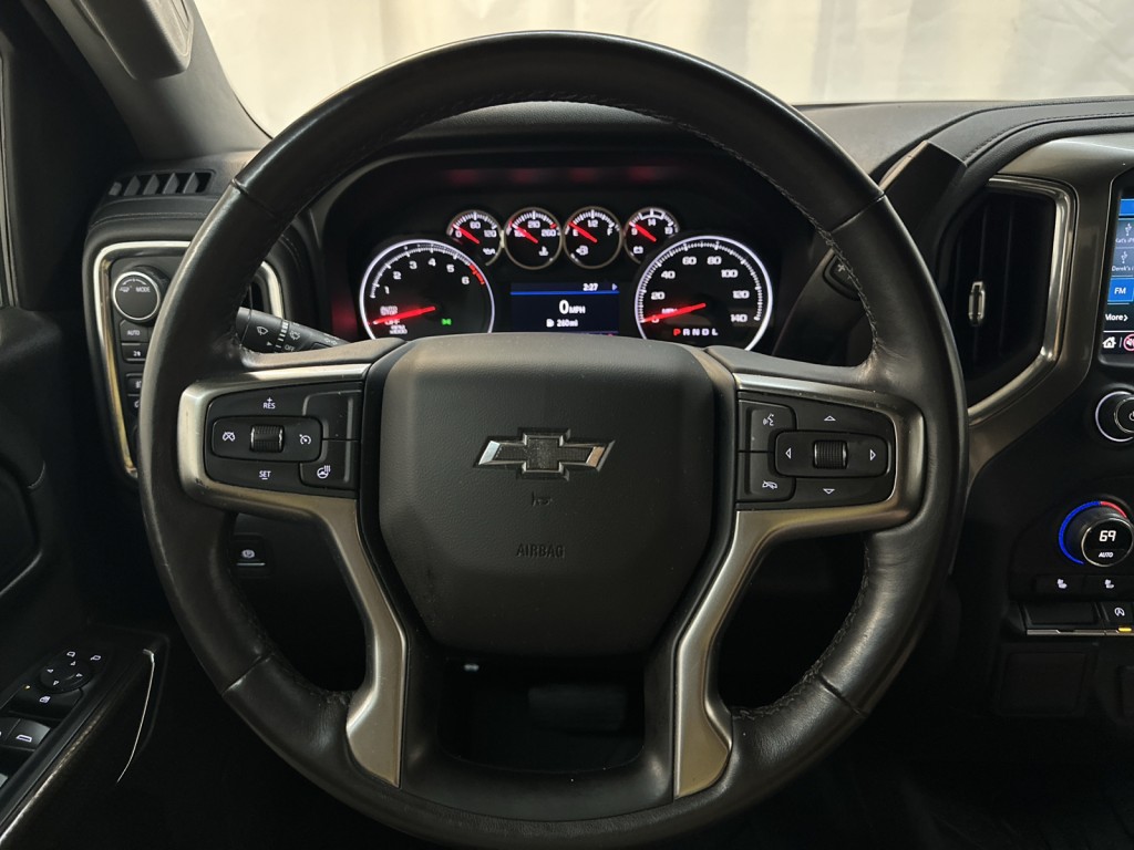 Thumbnail: 2021 Chevrolet Silverado 1500 - 3